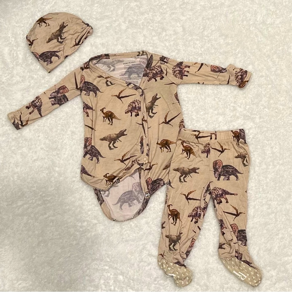 Three-piece set from posh peanut.